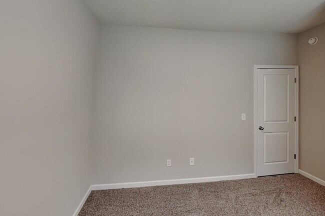 Building Photo - 5071 Shellback Dr