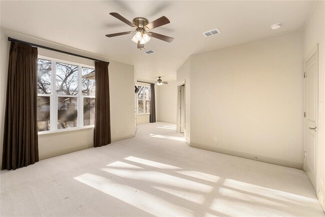 Building Photo - 5603 Clay Ave