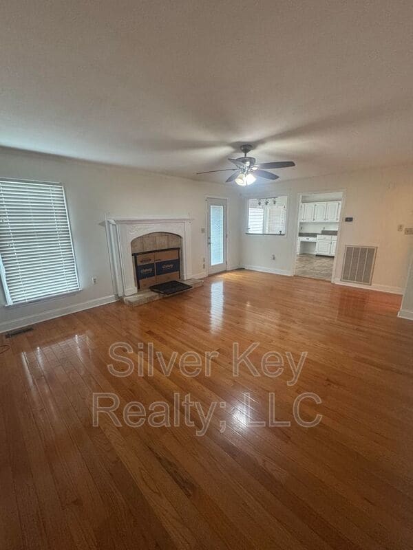 Building Photo - 1339 English Ln