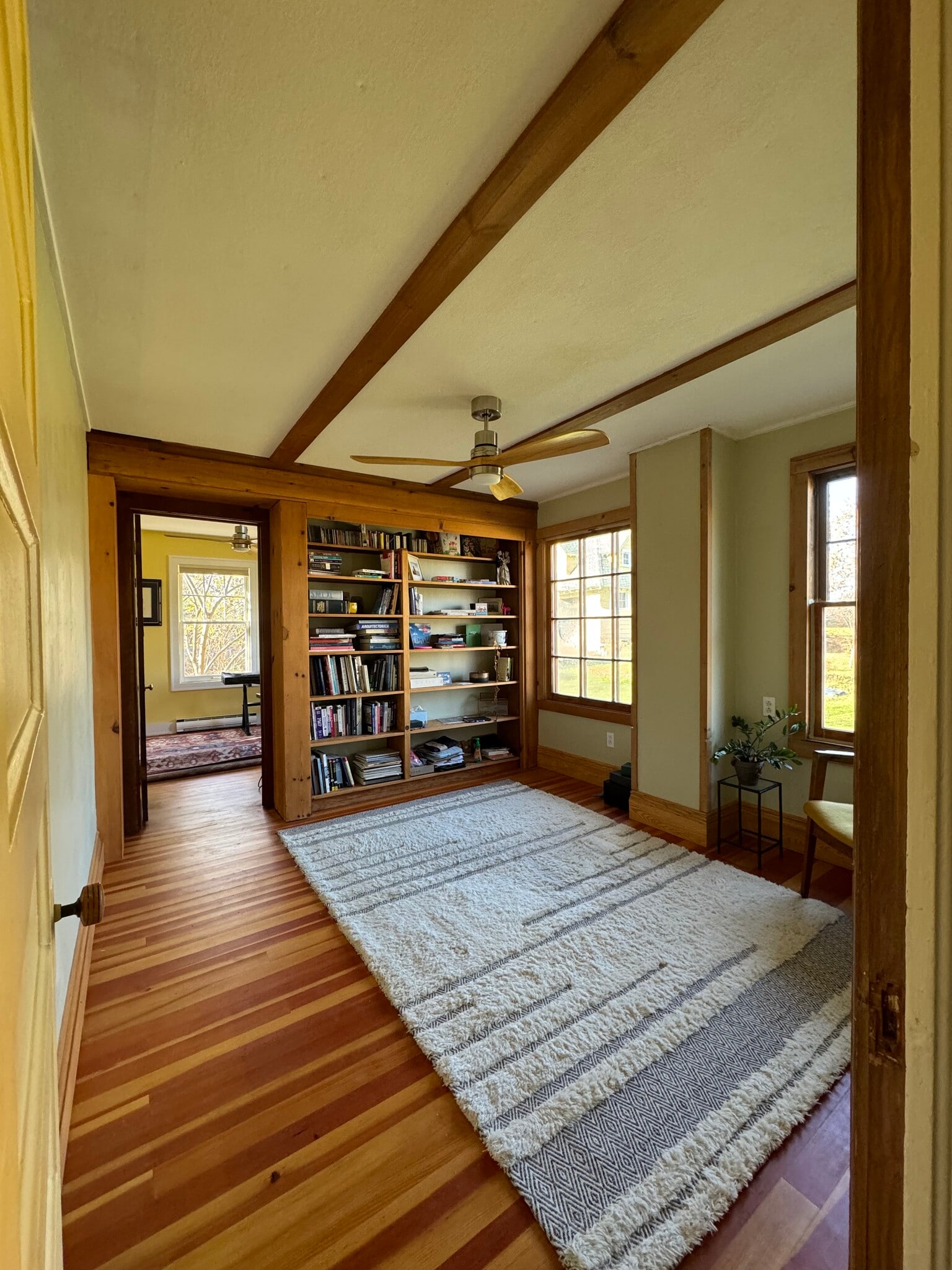 Building Photo - 608 Ackerman Ave