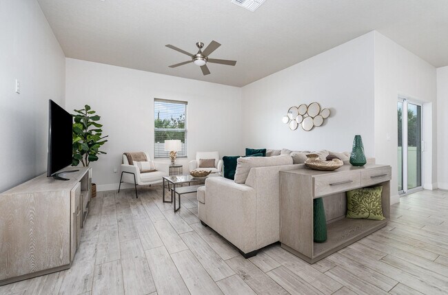 Building Photo - 448 St Andre Blvd