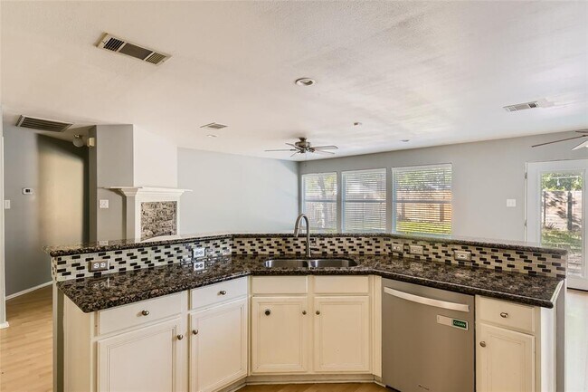 Building Photo - 3104 Jubilee Trail