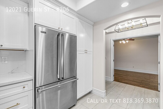Building Photo - 12021 Guerin St