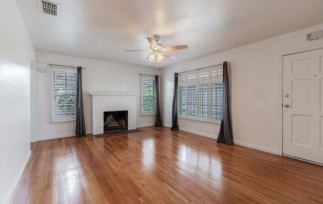 Building Photo - Charming & Updated: Your Perfect Retreat A...