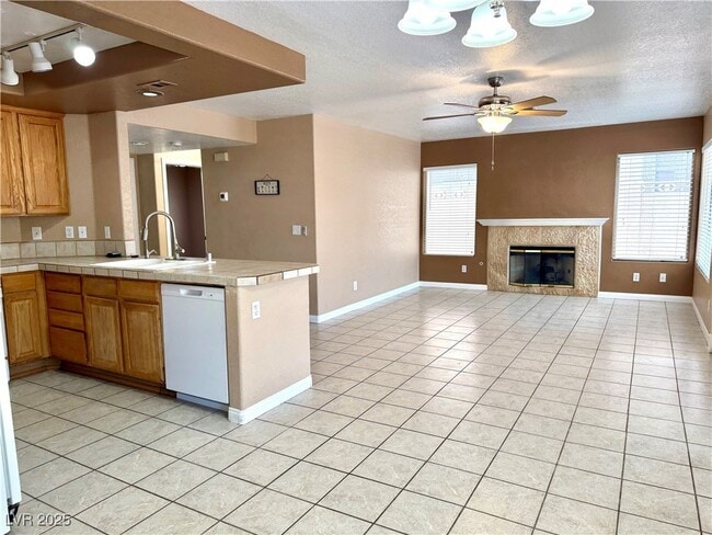 Building Photo - 7640 Botany Bay Dr