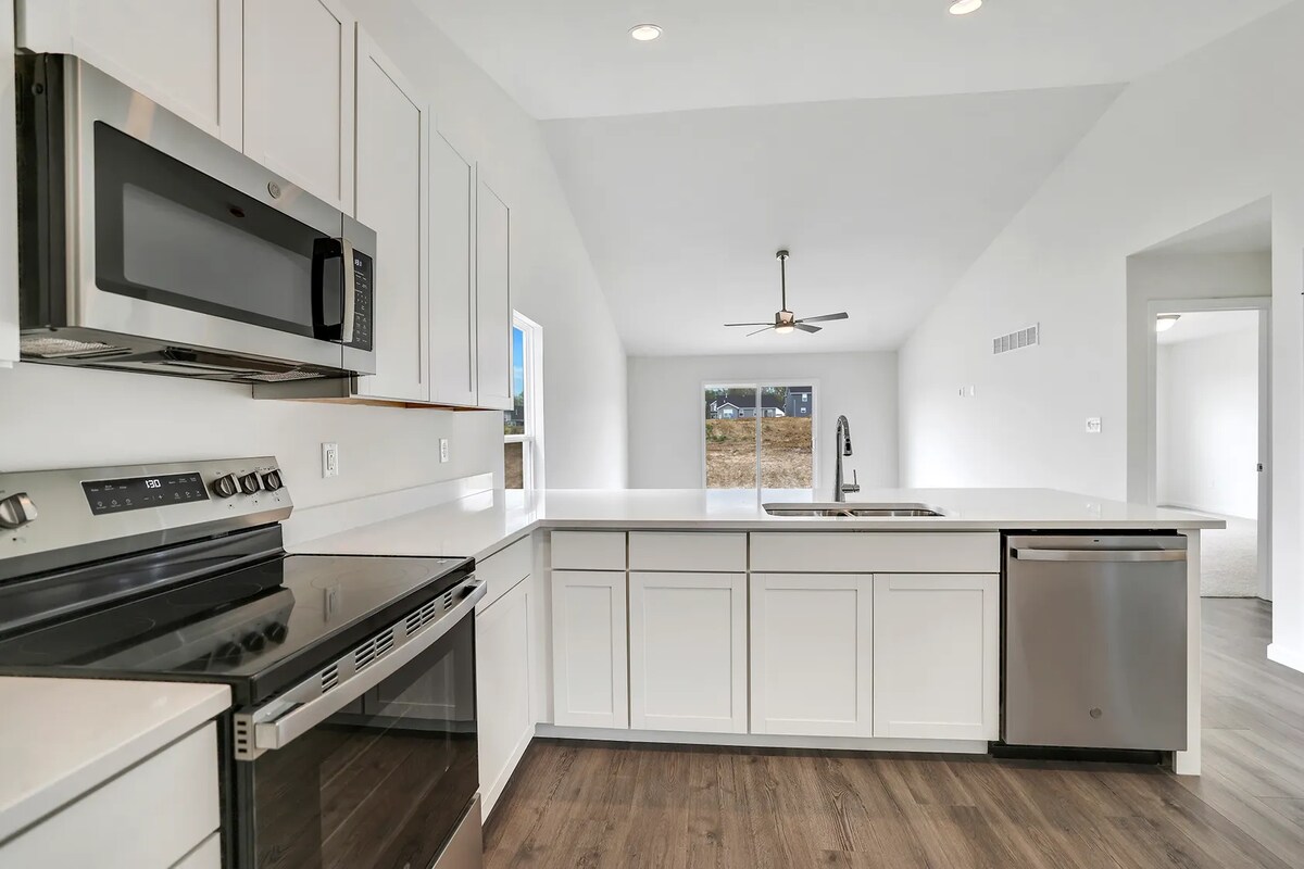 Building Photo - 728 Courtshire Crossing