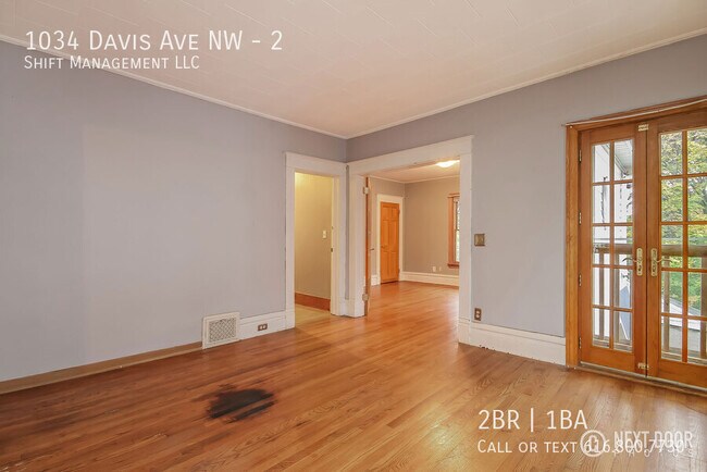 Building Photo - 1034 Davis Ave NW