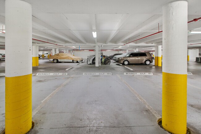 Building Photo - 3215 S Ocean Blvd