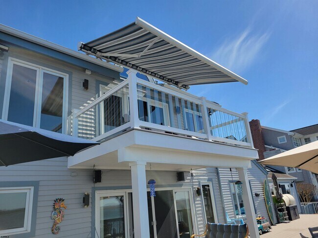 Building Photo - 8601 Fulton Ave