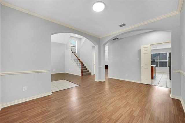 Building Photo - 208 Del Cano Dr