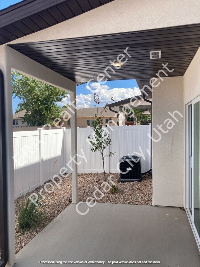 Building Photo - 4283 UT-56