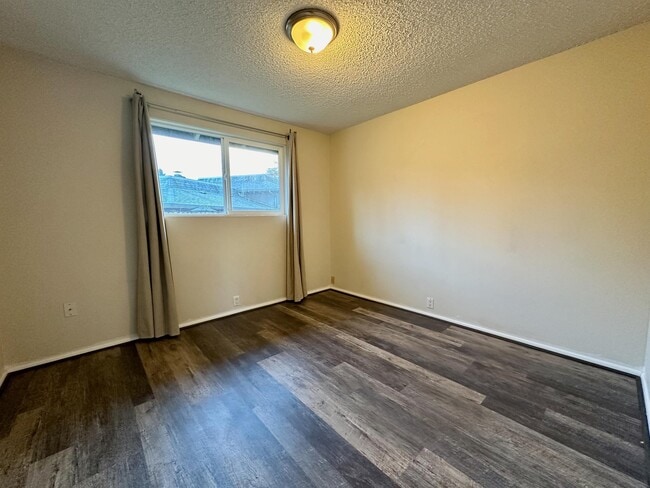 Building Photo - 1812 Brittany St