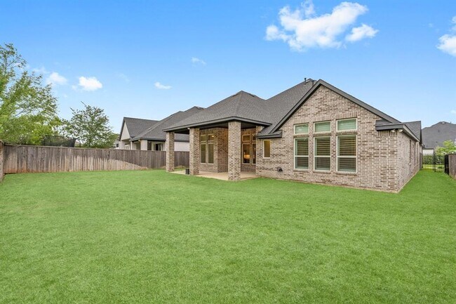 Building Photo - 40 Venetia Grove Dr