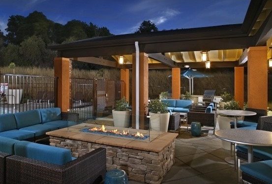 Building Photo - 680 Fernleaf Drive