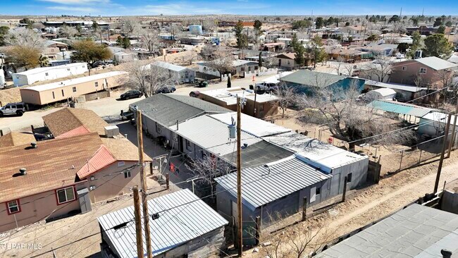 Building Photo - 218 NW I Ave