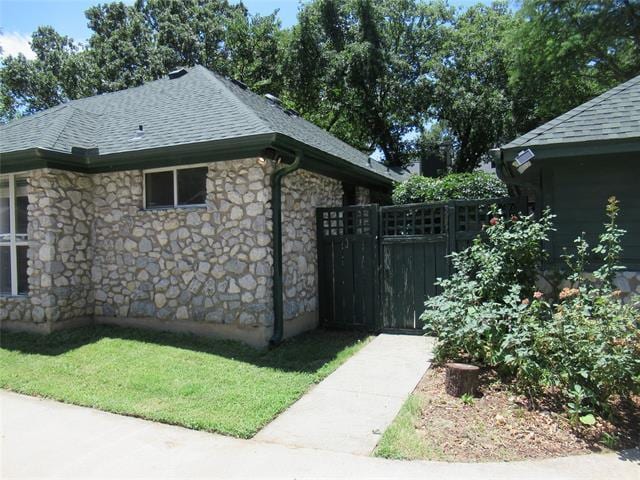 Building Photo - 707 High Crest Dr