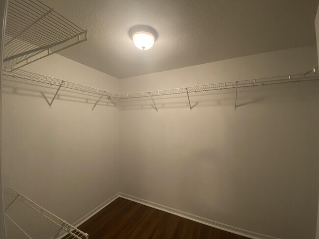 Building Photo - 3928 Champagne Ave