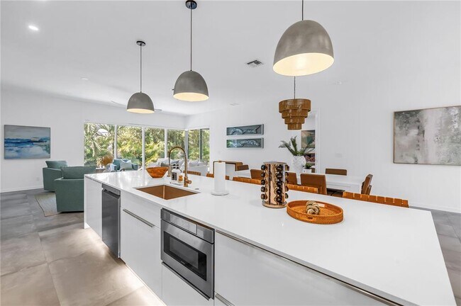 Building Photo - 2314 Floyd St