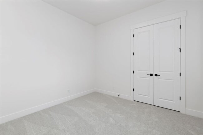 Building Photo - 11375 W Perthshire Ln