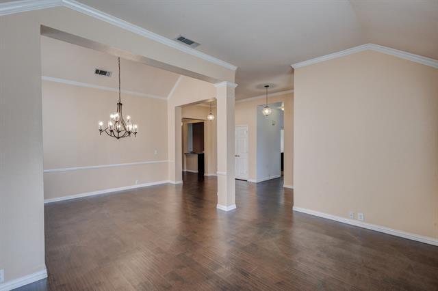 Building Photo - 7220 Cloverleaf Dr