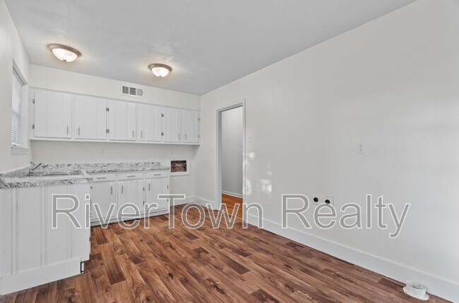 Building Photo - 4867 Haleville Rd