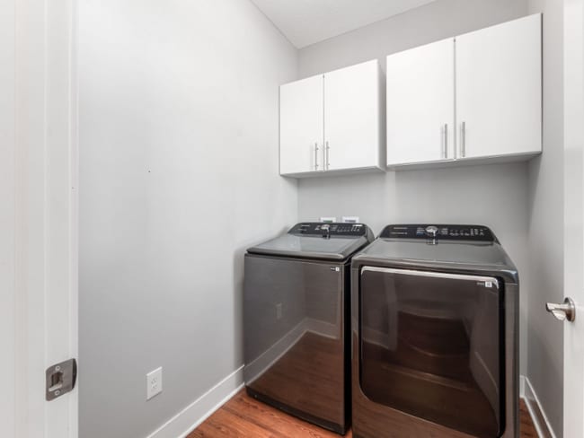 Building Photo - 101 Glenridge Dr