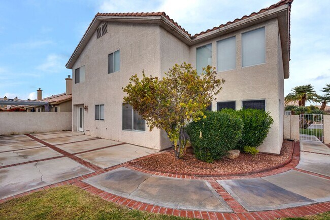 Building Photo - Gorgeous Two-Story Home with Fresh Interiors and Exceptional Curb Appeal