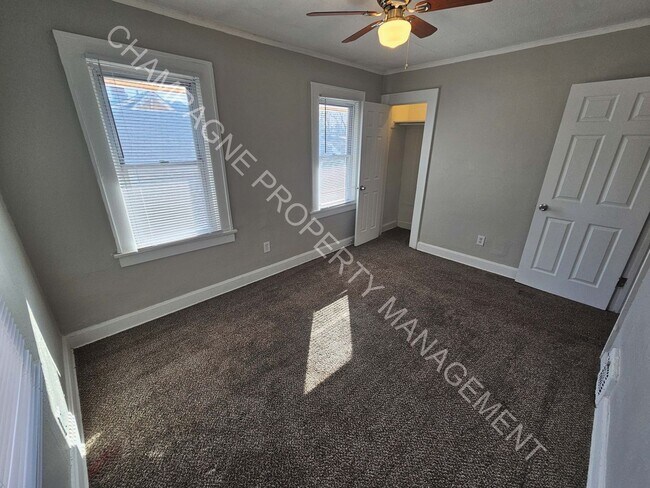 Building Photo - 4013 Bellefontaine Ave