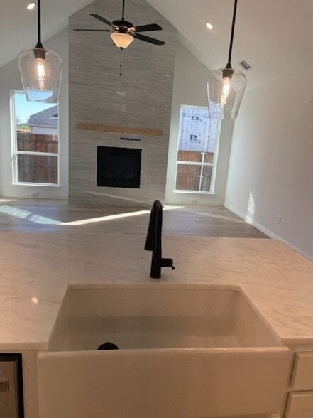 Building Photo - 2099 Roquette Dr