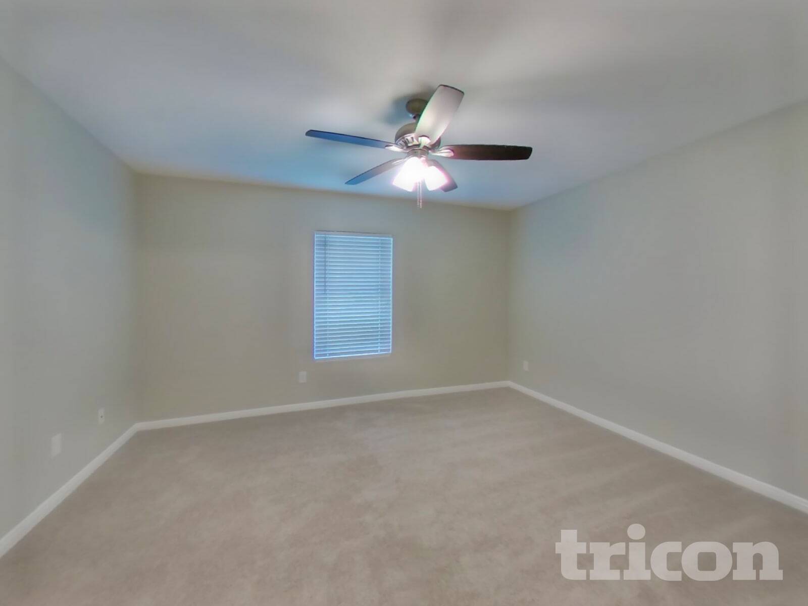 Building Photo - 10050 Cerritos dr