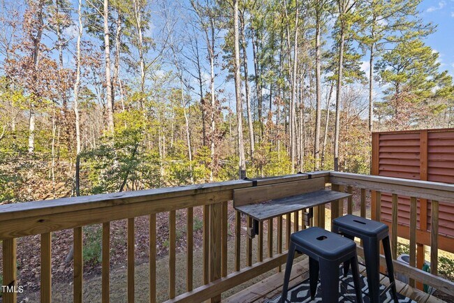 Building Photo - 2550 Laurel Valley Way