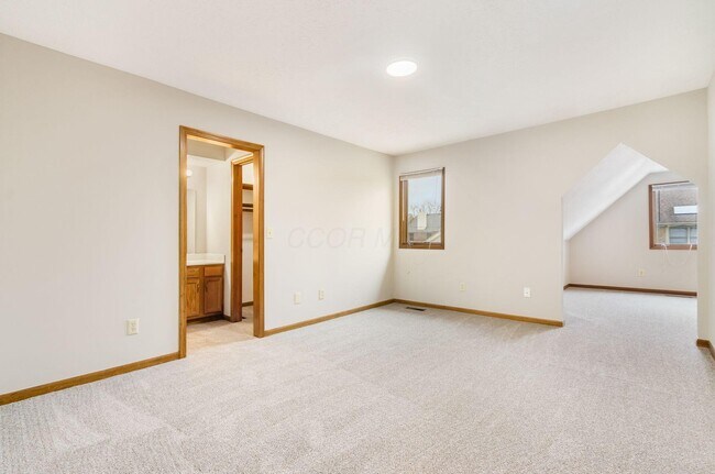 Building Photo - 4841 Dierker Rd