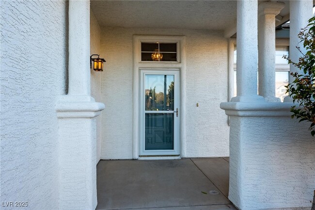Building Photo - 273 Manzanita Ranch Ln