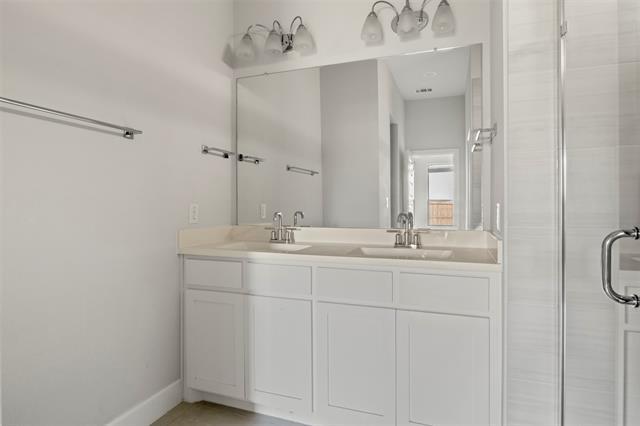 Building Photo - 2111 Clearwater Way