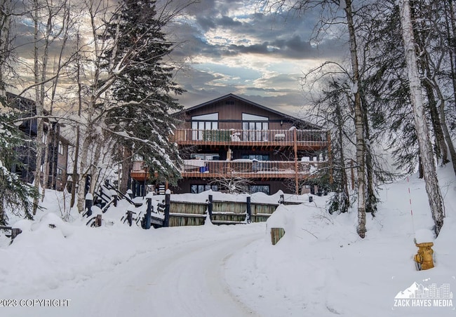Building Photo - Charming 2-Bedroom Condo for Rent in East ...