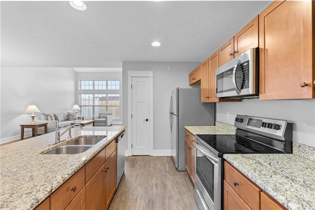 Building Photo - 7149 Challenger Cir