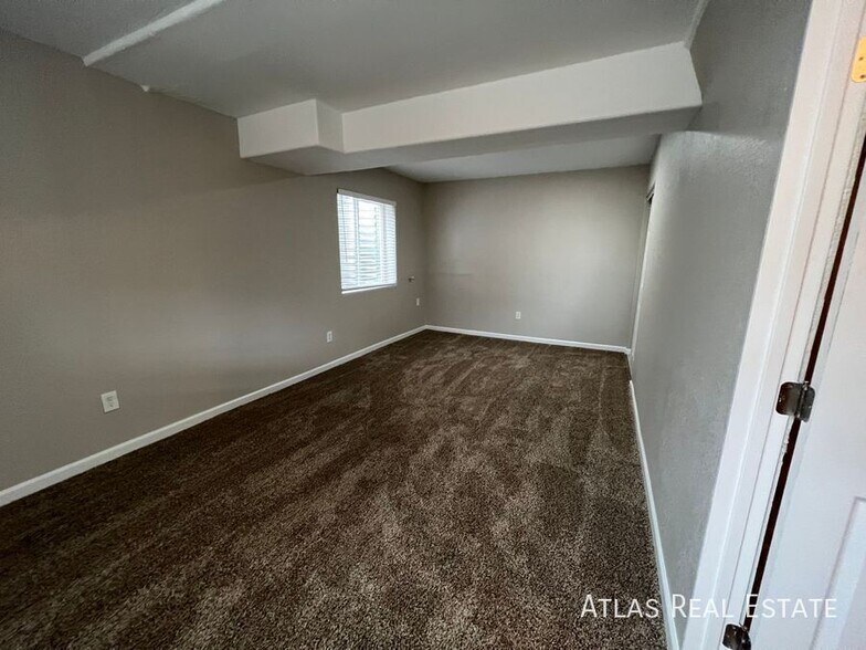 Building Photo - 4413 Centerville Dr