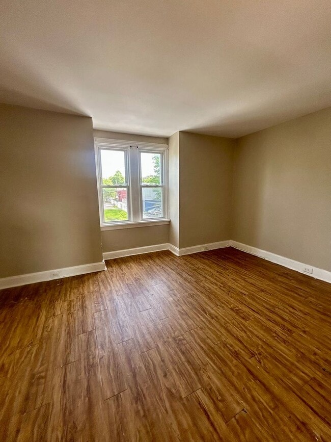 Building Photo - 5-bedroom Allison hill.