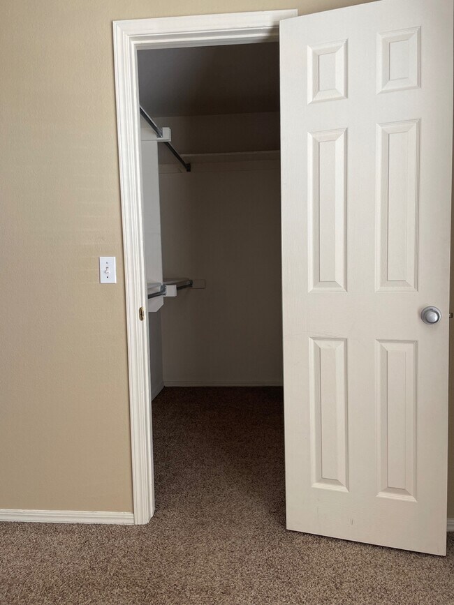 Building Photo - 10413 NW 45th St