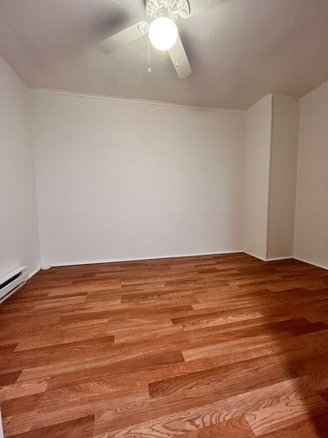 Building Photo - Single Family Rental in the heart of Minersville