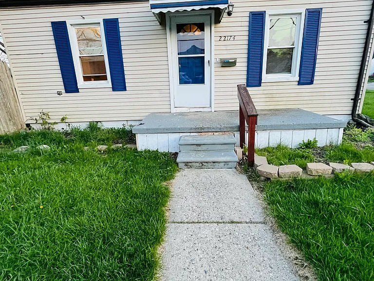 Building Photo - 22174 Donald Ave