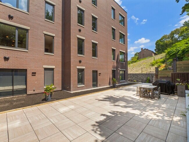 Building Photo - 249 Corey Rd