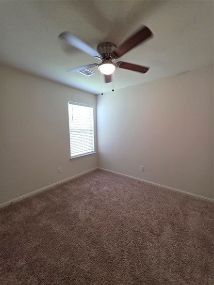 Building Photo - 723 Crystal Lakes Dr