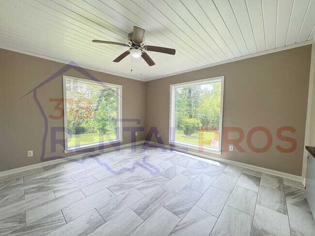 Building Photo - 3 Bed, 2 Bath Home in Ruston