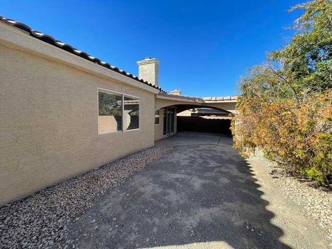 Building Photo - Nice 1-Story Single House