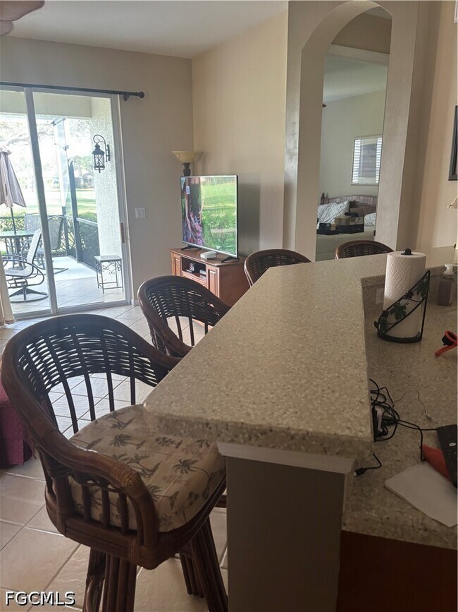 Building Photo - 9305 Aviano Dr
