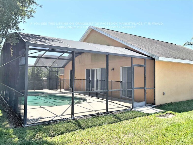 Building Photo - 102 Vine Dr