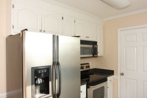 Building Photo - 301 Koufax Dr