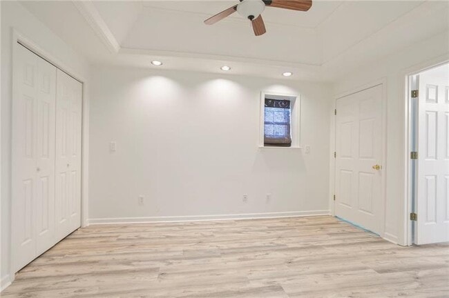 Building Photo - 133 Parkstone Way