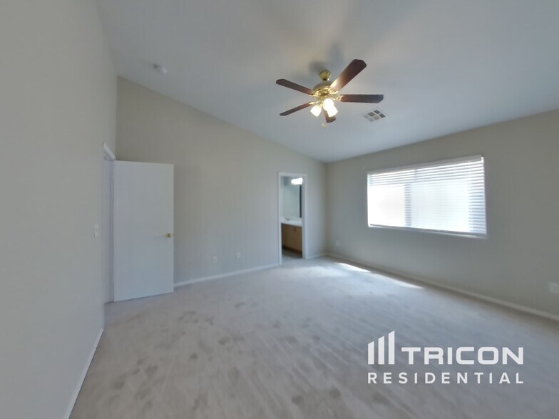 Building Photo - 6225 Grizzly Gorge St